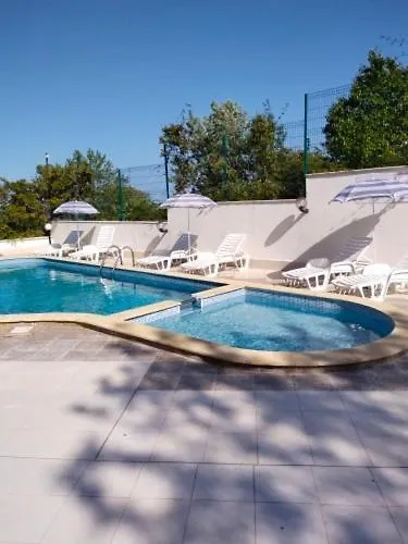 Summer Rose By The Sea * Beala