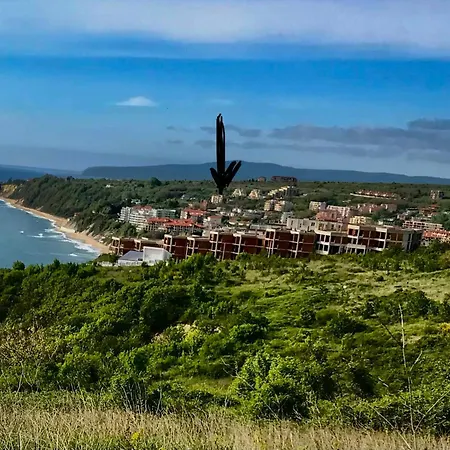 Summer Rose By The Sea Daire Byala (Varna)